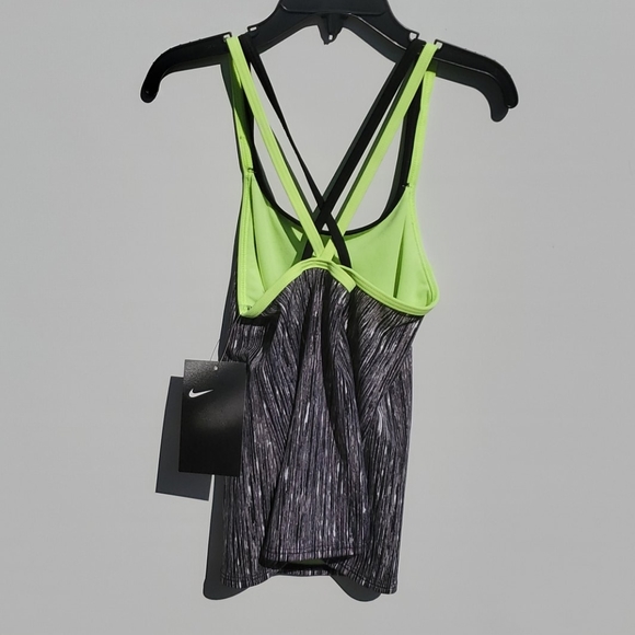 🆕️ Nike Racerback Top - Picture 2 of 5